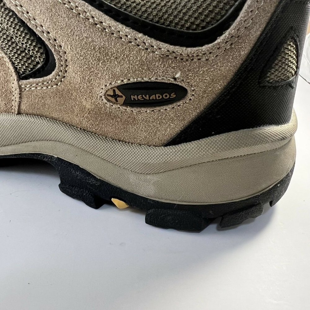 nevados hiking shoes